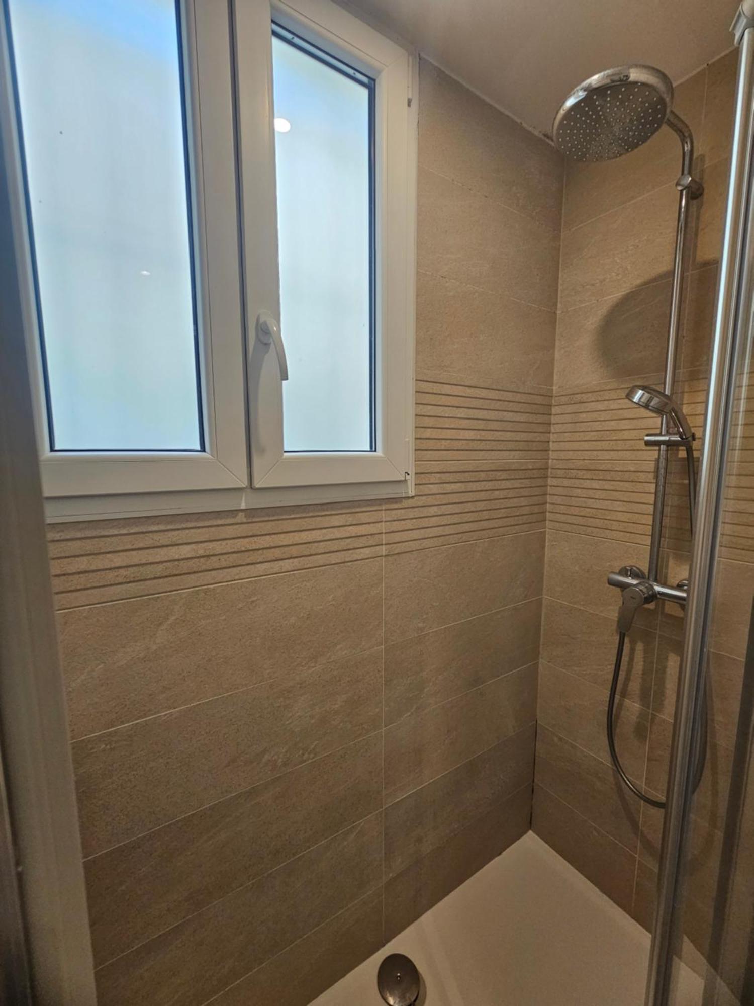 *Appartement Moderne/2 Minutes Du Metro* Saint-Ouen  Dış mekan fotoğraf