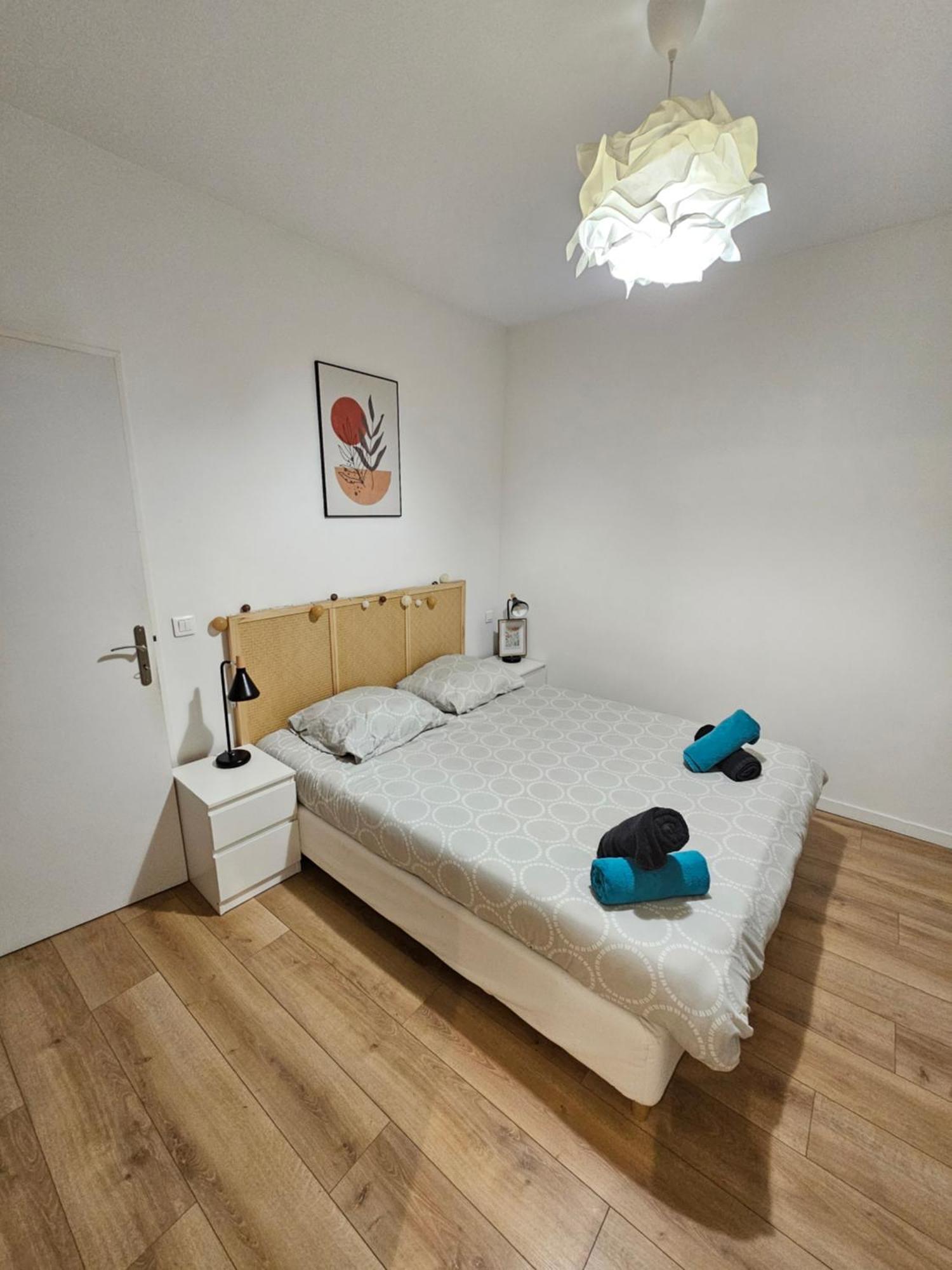 *Appartement Moderne/2 Minutes Du Metro* Saint-Ouen  Dış mekan fotoğraf