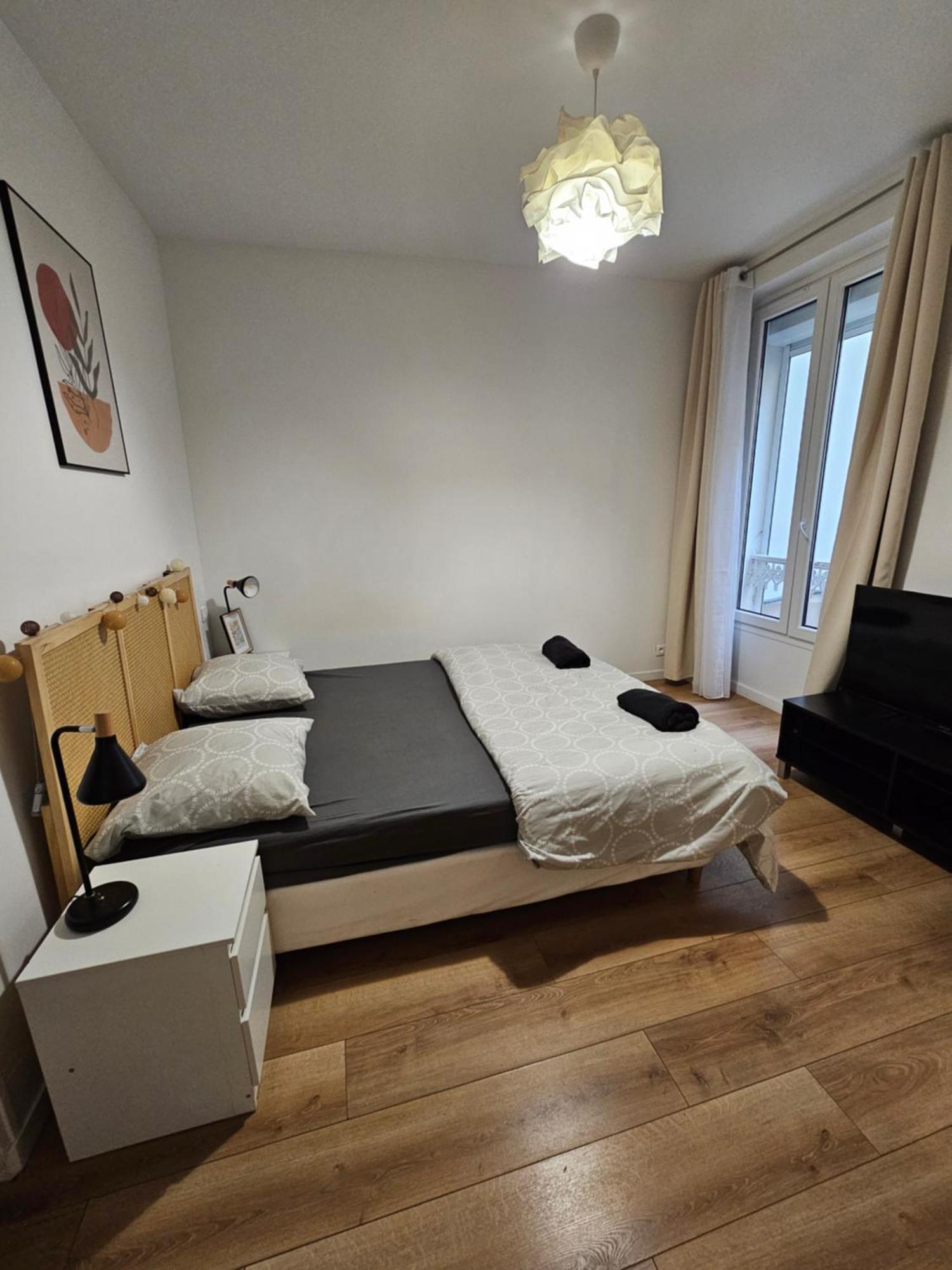 *Appartement Moderne/2 Minutes Du Metro* Saint-Ouen  Dış mekan fotoğraf