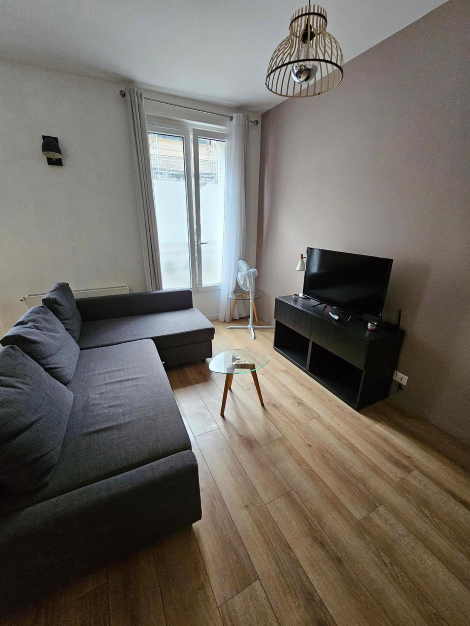 *Appartement Moderne/2 Minutes Du Metro* Saint-Ouen  Dış mekan fotoğraf