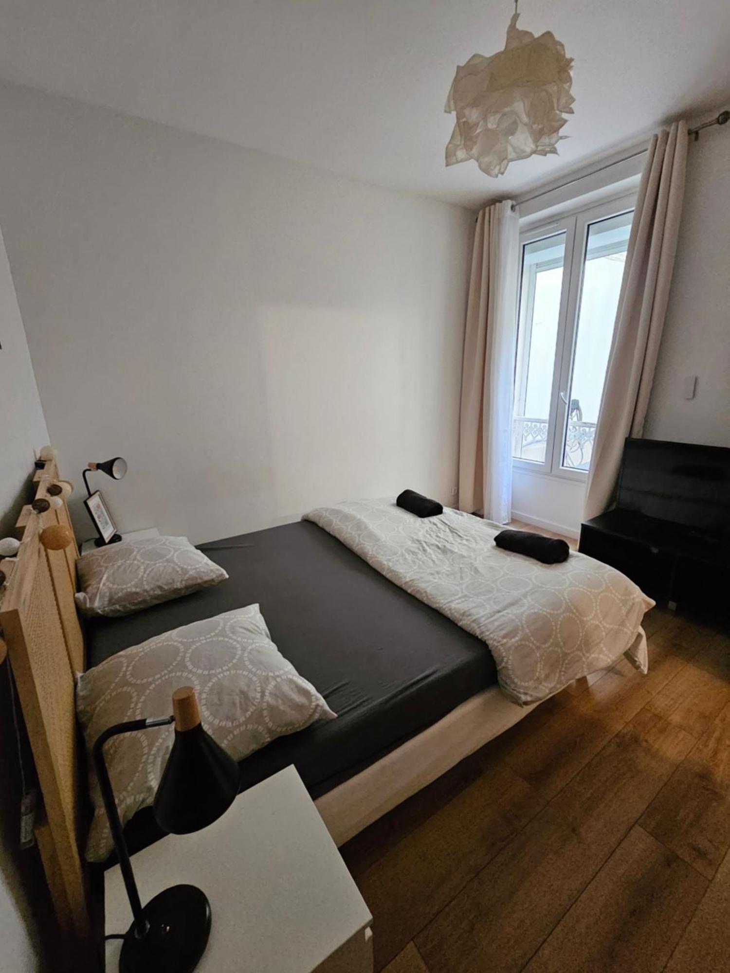 *Appartement Moderne/2 Minutes Du Metro* Saint-Ouen  Dış mekan fotoğraf